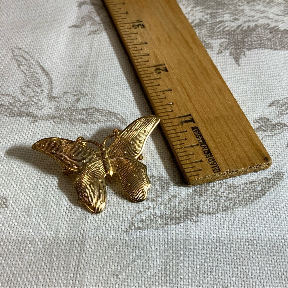 BUTTERFLY BROOCH PIN GOLD METAL VINTAGE PC